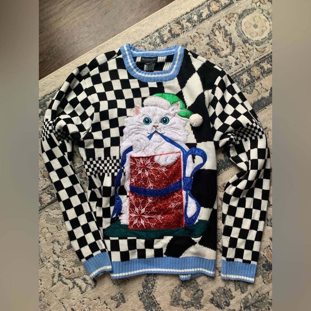 Blizzard Bay NWT checkered Christmas cat sweater
